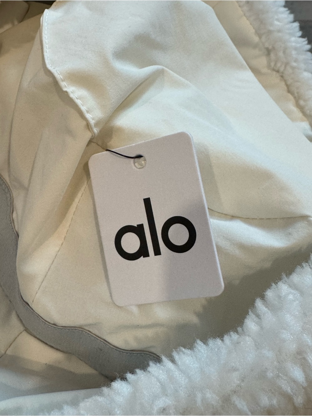 ALO Yoga Ivory Faux Fur Bucket Hat - Picture 5 of 5